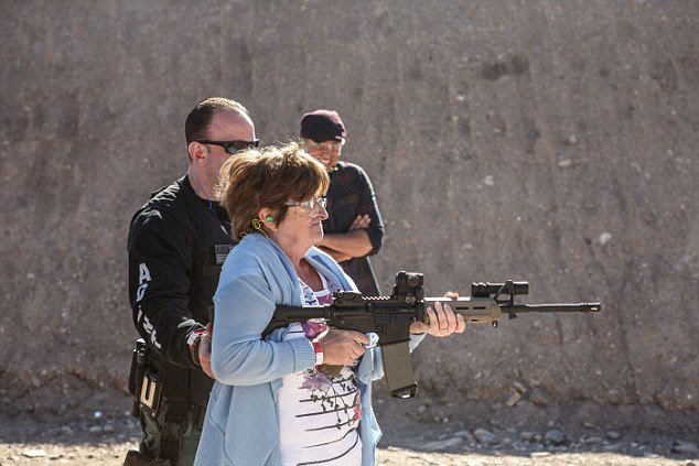 谷歌月球，表面发现外星人神秘的阴